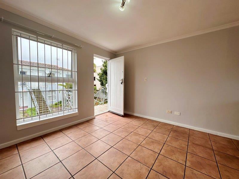 To Let 2 Bedroom Property for Rent in Vredekloof Western Cape